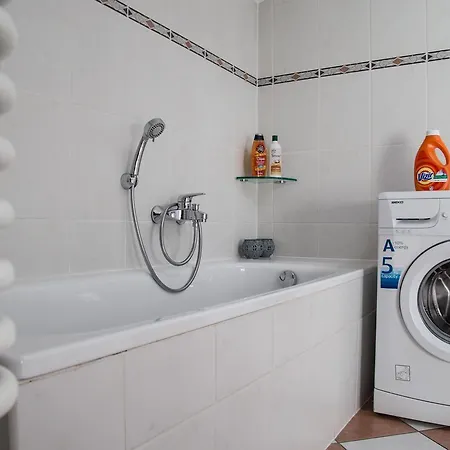 Apartament Gaya *